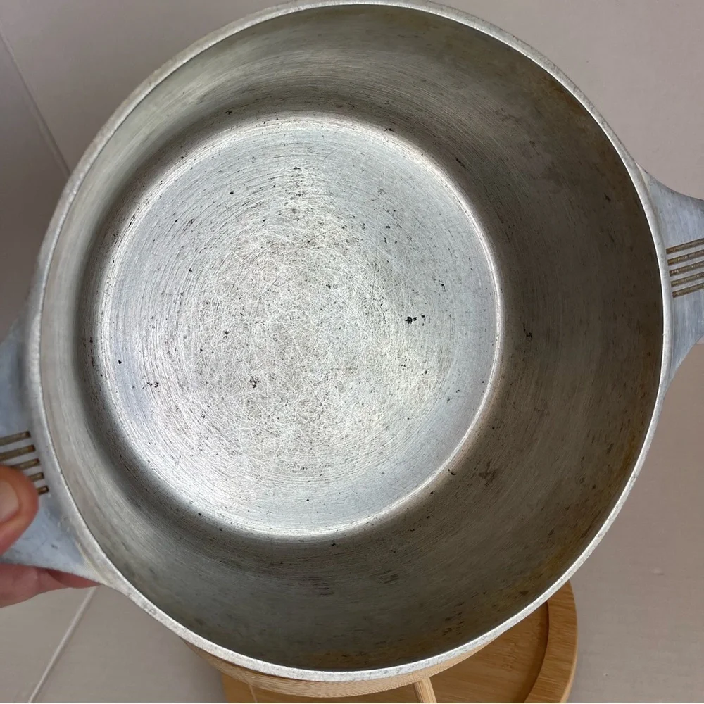 Vintage Wagner Ware Magnalite 4248-P Round Dutch Oven 5qt Stock Pot - No Lid